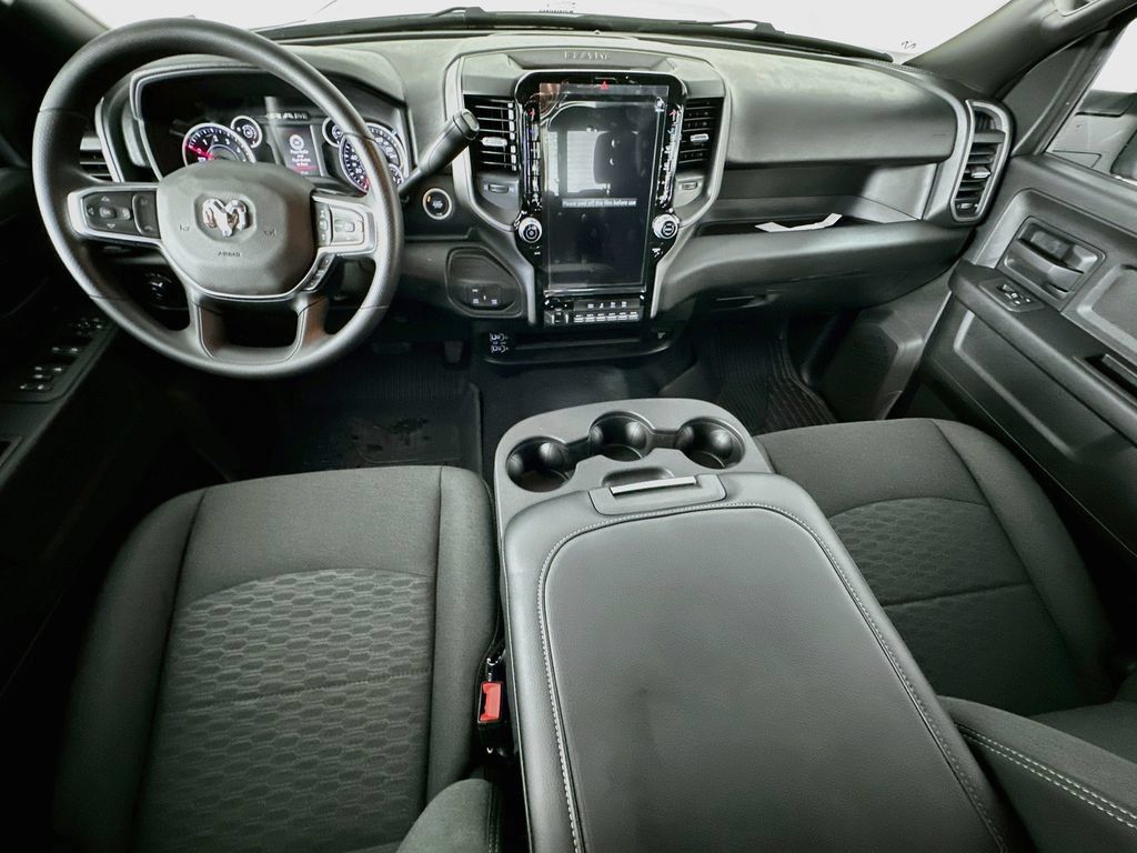New 2027 RAM 2500 Tradesman AWD/4WD image 9
