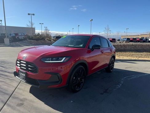 Used 2024 Honda HR-V Sport image 3