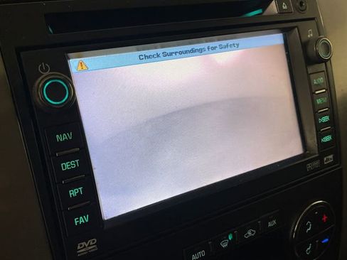 Used 2008 GMC Yukon XL SLT image 9