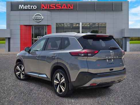 Certified 2022 Nissan Rogue SL FWD image 4