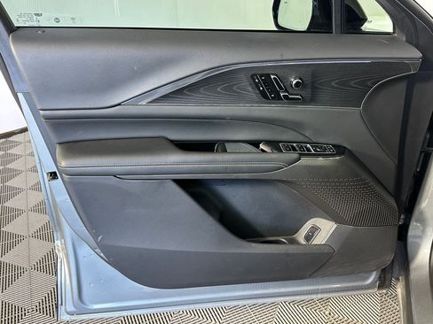 Used 2024 Cadillac Lyriq Sport image 19