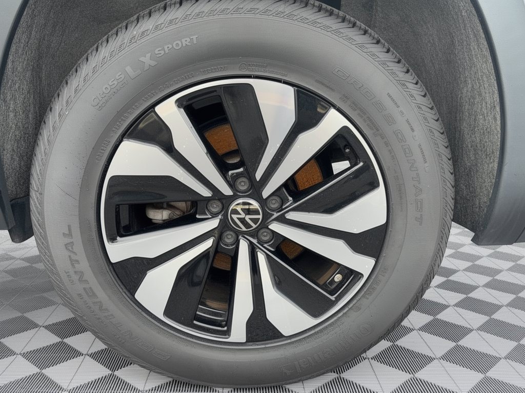 Certified 2024 Volkswagen Atlas SE AWD/4WD image 13