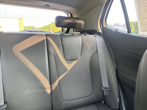 Used 2025 Buick Encore GX Preferred FWD image 32