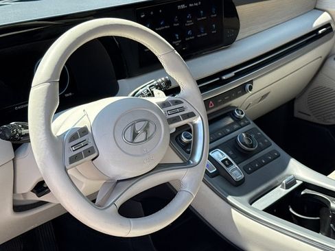Used 2023 Hyundai Palisade Limited AWD/4WD image 19