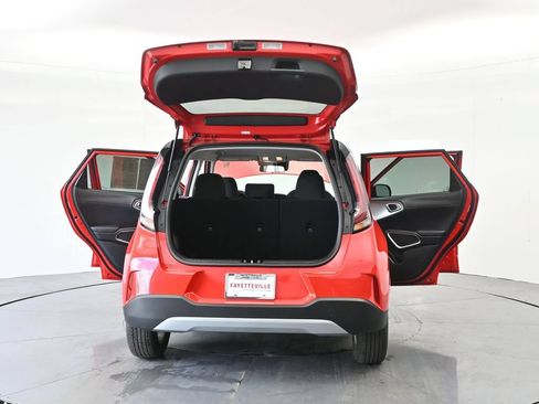 Used 2025 Kia Soul LX w/ LX Technology Package FWD image 43