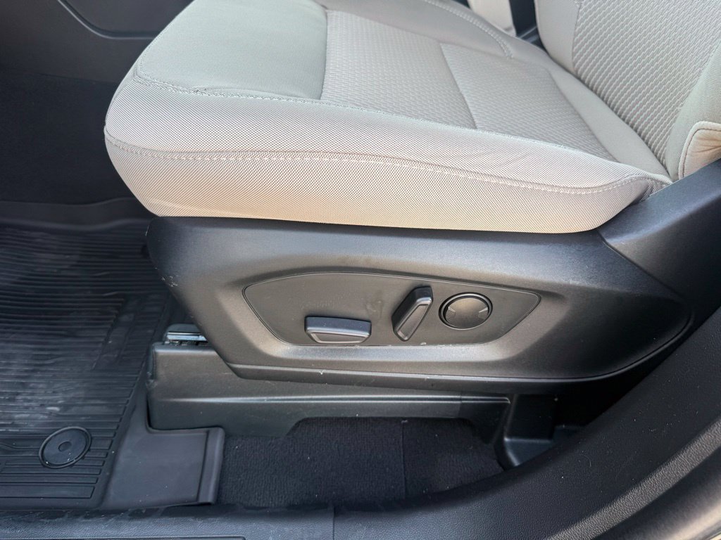 Used 2023 Ford Explorer XLT RWD image 11