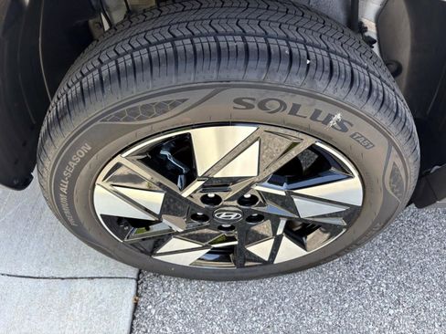 Used 2025 Hyundai Kona SEL AWD/4WD image 10
