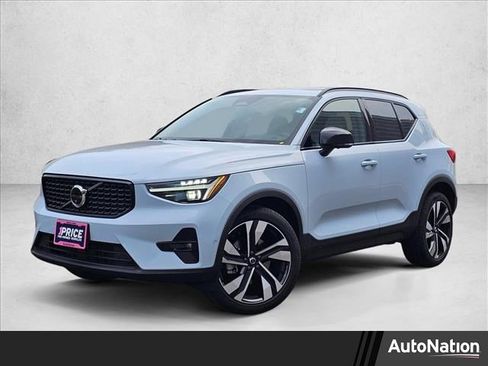 Used 2026 Volvo XC40 B5 Ultra w/ Climate Package image 1