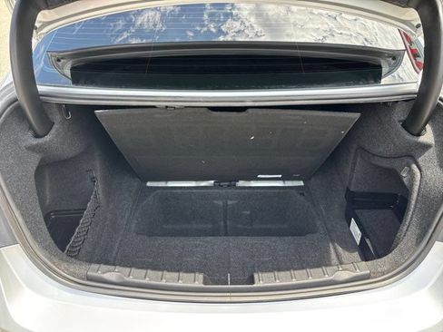 Used 2018 BMW 320i Sedan RWD image 13