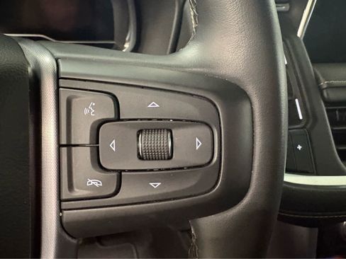 Used 2024 GMC Yukon XL SLT AWD/4WD image 22