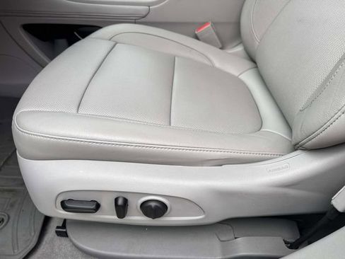 Used 2020 GMC Acadia SLT image 21