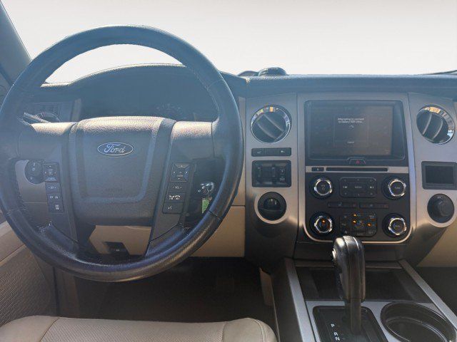 Used 2015 Ford Expedition XLT w/ Equipment Group 202A RWD image 12
