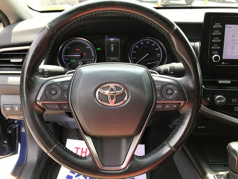Used 2023 Toyota Camry SE w/ Convenience Package FWD image 15