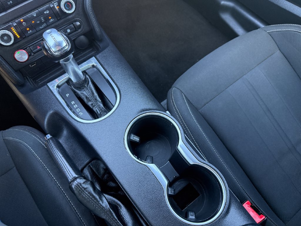 Used 2020 Ford Mustang Coupe w/ Black Accent Package RWD image 15