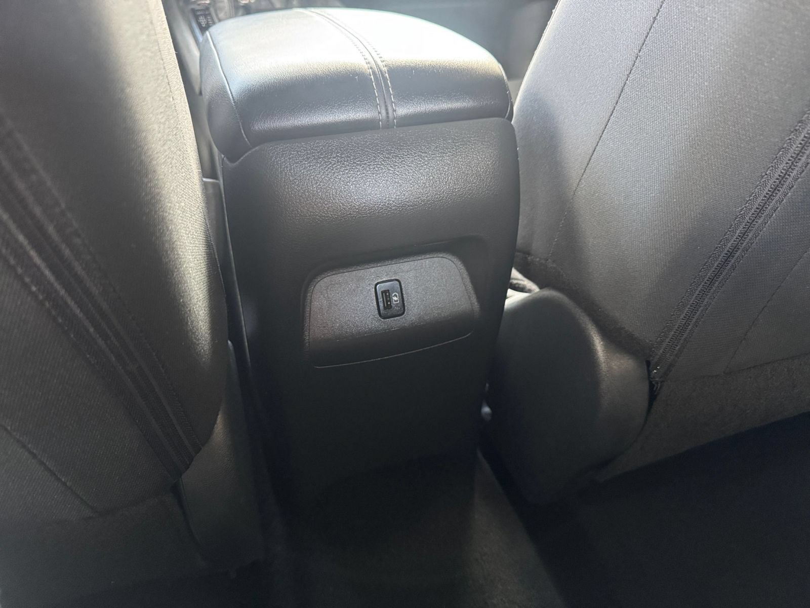 Used 2025 Nissan Sentra SV FWD image 21