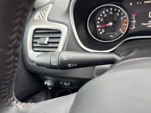 Used 2017 Jeep Compass Latitude w/ Popular Equipment Group image 27