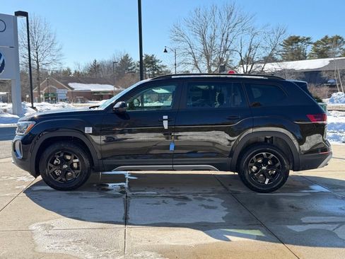 New 2026 Volkswagen Atlas Peak Edition image 17