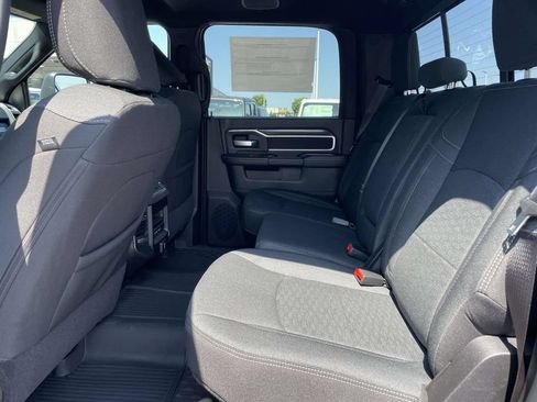 New 2026 RAM 3500 Big Horn AWD/4WD image 19