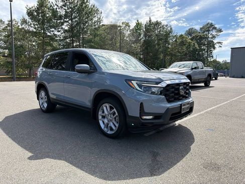 Used 2024 Honda Passport EX-L image 4