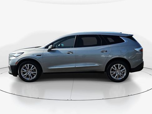 Used 2023 Buick Enclave Essence w/ Experience Buick Package FWD image 10