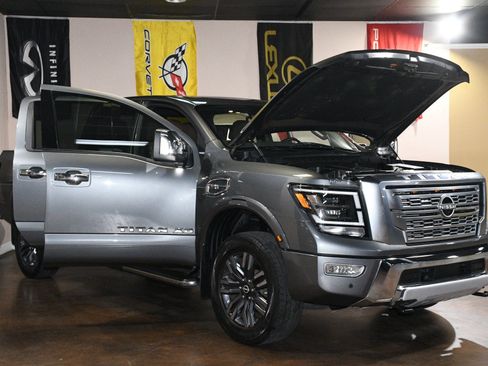 Used 2023 Nissan Titan Platinum Reserve w/ Moonroof Package AWD/4WD image 89