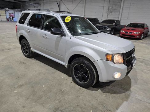Used 2009 Ford Escape XLT image 17