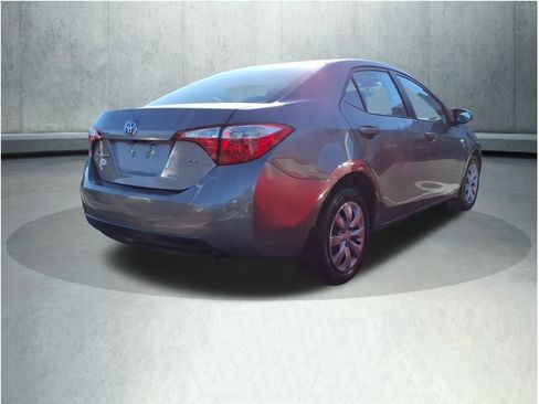 Used 2014 Toyota Corolla LE image 5