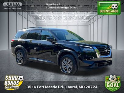 Used 2025 Nissan Pathfinder SV