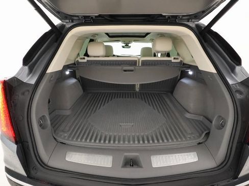 Used 2021 Cadillac XT5 Premium Luxury image 21