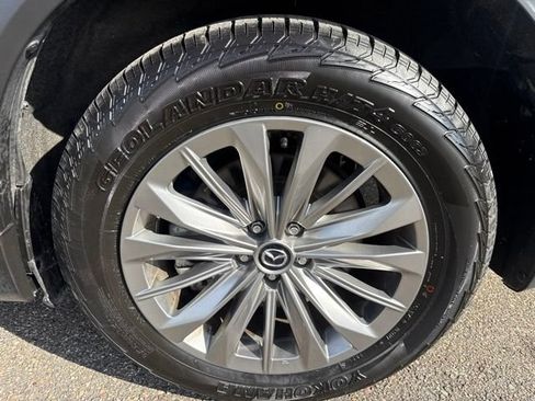 Used 2025 MAZDA CX-90 3.3 Turbo w/ Preferred Package AWD/4WD image 12