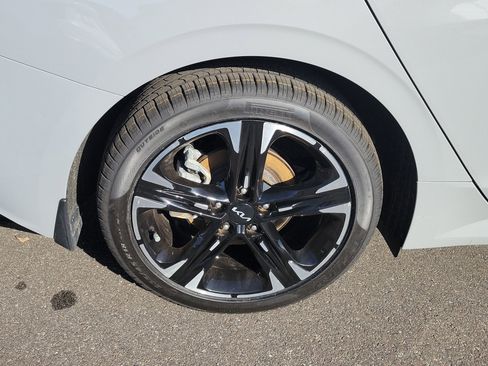 Used 2023 Kia K5 GT-Line image 40