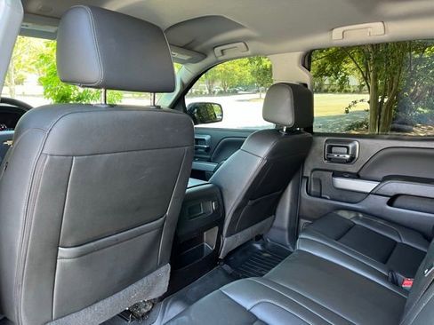 Used 2018 Chevrolet Silverado 1500 LTZ Z71 w/ LTZ Plus Package AWD/4WD image 15