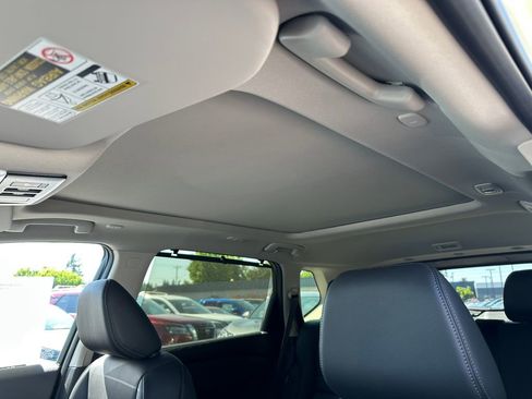 New 2025 Nissan Rogue SL w/ Tech Package image 15