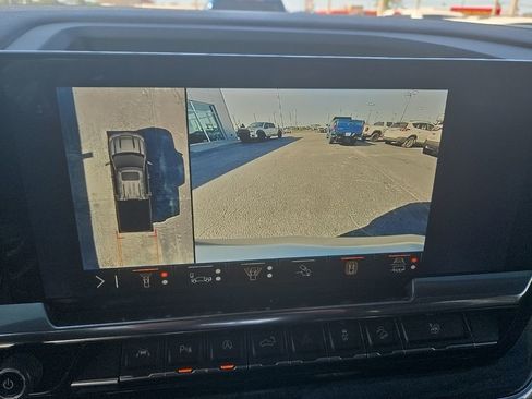Certified 2025 Chevrolet Silverado 1500 LTZ AWD/4WD image 22