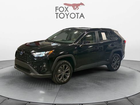 Used 2024 Toyota RAV4 XLE Premium image 1
