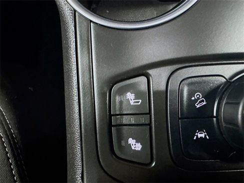 Used 2022 GMC Terrain SLE w/ Driver Convenience Package image 24