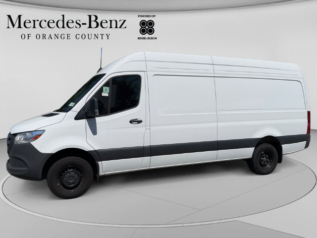 Used 2025 Mercedes-Benz Sprinter 3500 image 2