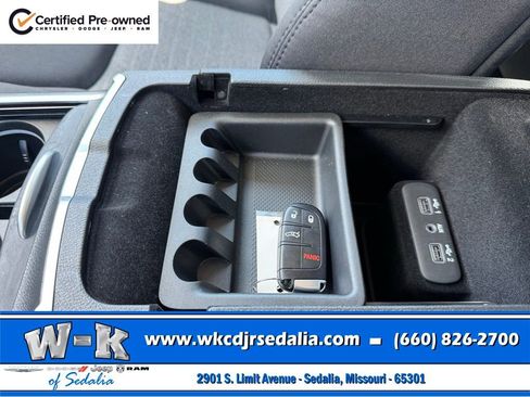 Certified 2023 Chrysler 300 Touring w/ Sport Appearance Package RWD image 19