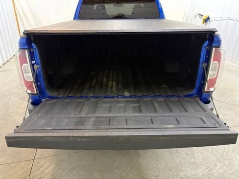 Used 2018 GMC Canyon 4x4 Extended Cab w/ Convenience Package image 11