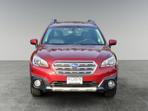 Used 2017 Subaru Outback 2.5i Limited image 2