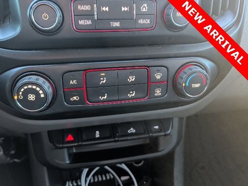 Used 2016 GMC Canyon 2WD Crew Cab w/ Convenience Package image 18