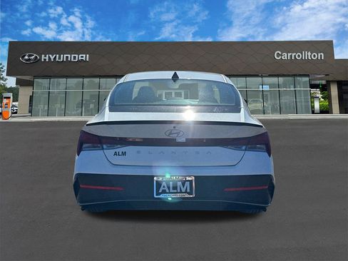 New 2025 Hyundai Elantra Sport image 6