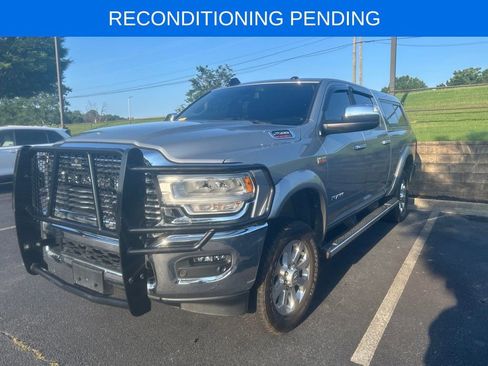 Used 2022 RAM 2500 Laramie AWD/4WD image 3