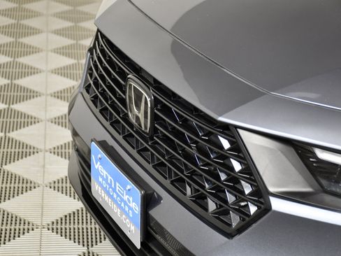 Certified 2024 Honda Accord Touring image 11