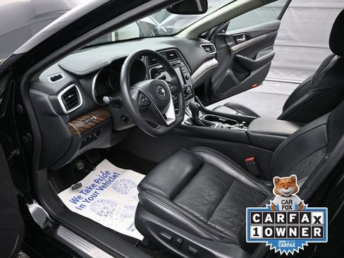 Used 2018 Nissan Maxima Platinum image 11