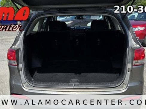 Used 2018 Kia Sorento L FWD image 25
