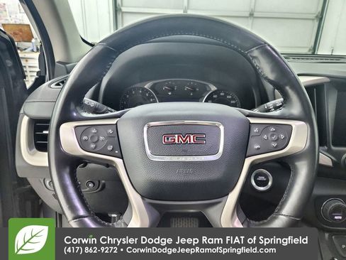 Used 2020 GMC Terrain Denali w/ Denali Premium Package FWD image 13