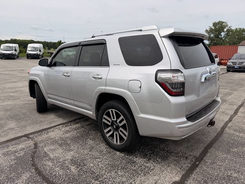 Used 2019 Toyota 4Runner Limited AWD/4WD image 4
