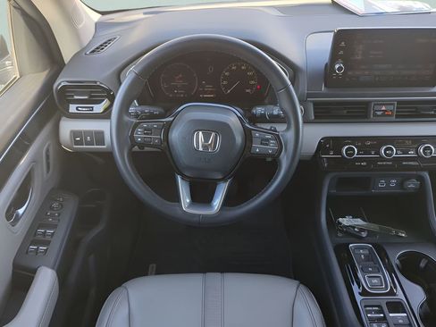 Used 2023 Honda Pilot EX-L image 22