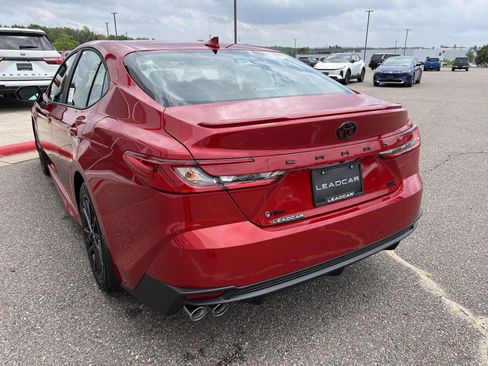 Used 2026 Toyota Camry SE w/ Convenience Package FWD image 11